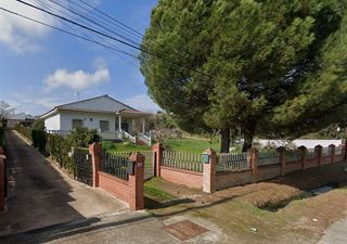 Casa a Urbanización el sol encinares 29. Chalet en córdoba