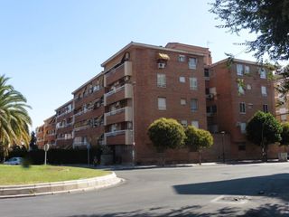 Piso  Avenida arjona 14. Piso en jaén