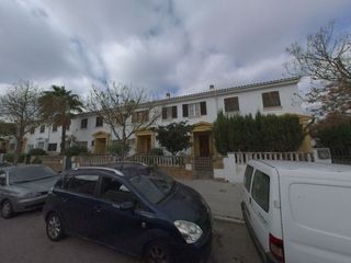 Casa a schiera in Camí de la vileta 12. Adosada en palma