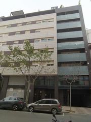 Pis a carrer de llucena 8