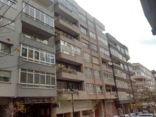 Flat  Rúa de barcelona 45. Piso en vigo