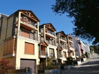Casa adossada a Rúa acea de olga 53. Adosada en lugo