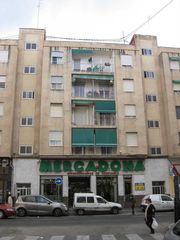 Appartement  Avenida de la malva-rosa 86. Piso en valencia