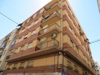 Pis  Calle pintor joaquín 13. Piso en murcia