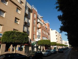 Piso  Paseo juan carlos i. Piso el ejido