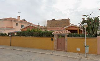 Maison  Calle estoril 1. Chalet en torremolinos