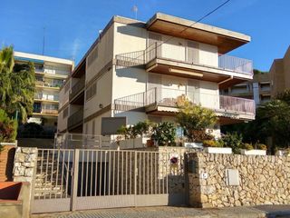 Pis a carrer cala carancs 5