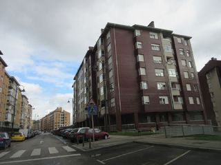 Pis  Calle francisco pizarro 17. Piso en avilés
