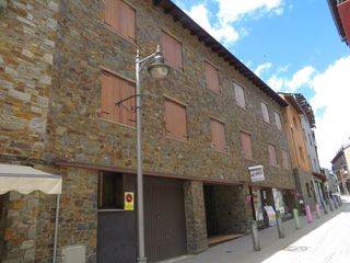 Dúplex  Carrer del raval 36. Dúplex en llivia