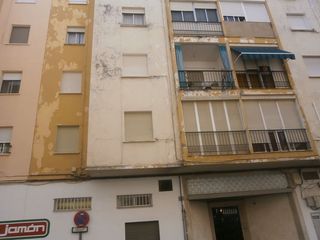 Pis a Isla Chica. Piso en huelva