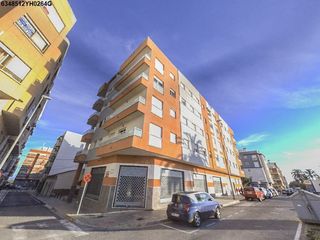 Flat  Carrer nuvols 13. Piso en elche