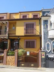 Casa a schiera  Calle mariana pineda. Adosada en torre del campo