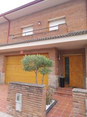 Reihenhaus in Rambla dels segadors 108. Adosada en guissona