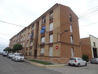 Rez-de-chaussée  Calle barbastro 12. Bajo en binéfar