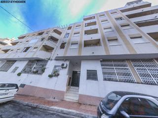 Appartement à Calle los gases 36. Apartamento torrevieja