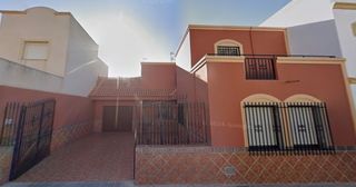 Casa  Calle nueva norte 26. Casa en nijar