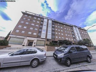 Piso  Calle cardenal tavera 1. Piso en madrid