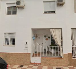 Ground floor  Calle antonio machado 7. Bajo en torreblascopedro
