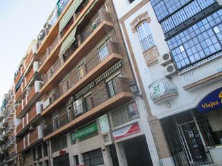 Flat  Calle palos de la frontera 21. Piso en huelva
