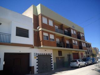 Appartement  Carrer ramon serrano vicens 10. Piso en catadau