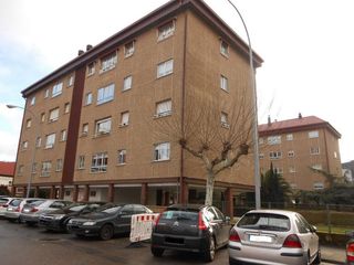 Pis  Plaza fernández fulgosio 3. Piso en ourense