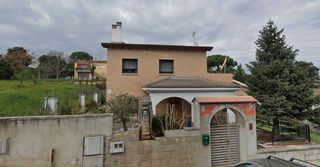 Xalet  Carrer del consell de cent 19. Chalet en tordera