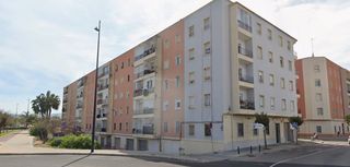 Etagenwohnung in Carrer vicent andrés estellés 92. Piso en canet d'en berenguer