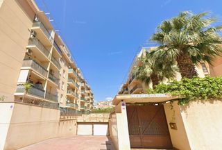 Etagenwohnung  Calle de ceballos 1. Piso en roquetas