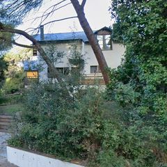 Chalet  Carrer llenega blanca 11. Chalet en vallgorguina