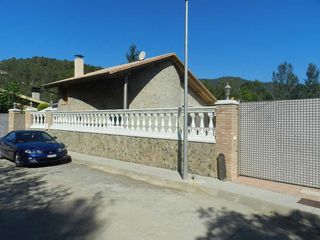 Xalet  Carrer la resclosa 3. Chalet en  sant llorenç de la muga