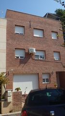 Casa adossada a Passatge 9 14