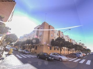 Pis  Calle estrella betelgeuse 9. Piso en sevilla