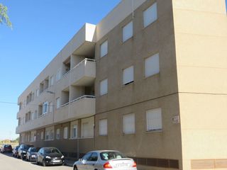Pis  Calle campo salinas 1. Piso en los montesinos