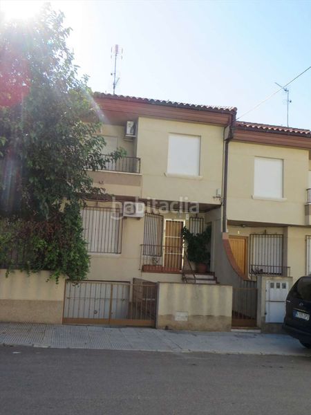 Foto 7e1331b0-7f05-4201-bb33-74089ae7690c. Casa adossada a calle esparteros 1 a Hellín