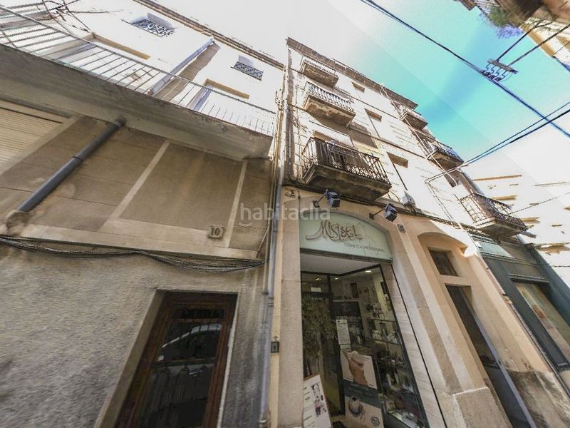 Foto 53c0d369-e2a7-4ce7-bb12-de3b819e1f9e. Edifici a carrer de pubill oriol 12 a Centre Reus