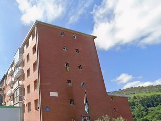 Apartment  Jardin de zorrotza etxetaldea 6. Apartamento en bilbao