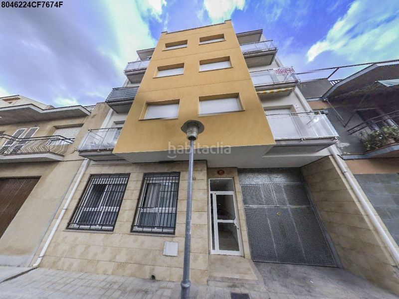 Foto 80628cbc-bcc7-448e-b53c-f070c6dce0ae. Planta baixa a Centre Vendrell (El)