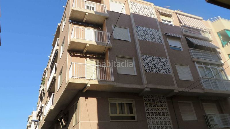 Foto acbe5cbc-c80d-452e-bc0b-ef786e816fe8. Erdgeschoss in carrer gabriel miró 48 in Centro Santa Pola