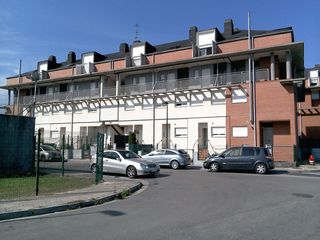 Casa adossada  Calle barrio sierrapando 326. Adosada en torrelavega