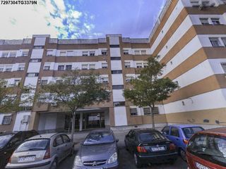 Flat  Barriada nuestra señora de la oliva 81. Piso en sevilla