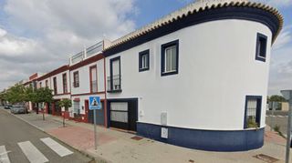Casa a schiera in Calle maría zambrano 36. Adosada en gerena