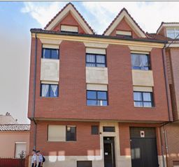 Flat in Avenida de don pablo díez 53. Piso en valverde de la virgen
