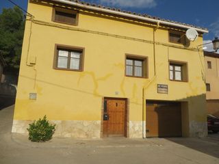 Maison  Calle cantareros 25d. Casa en calanda