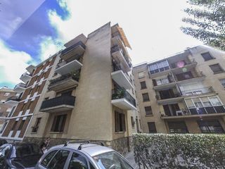 Etagenwohnung in Carrer de robert d'aguiló 15. Ático en reus