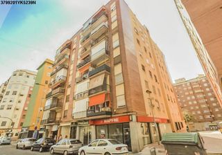 Pis a Carrer de Ferran el Catòlic 1