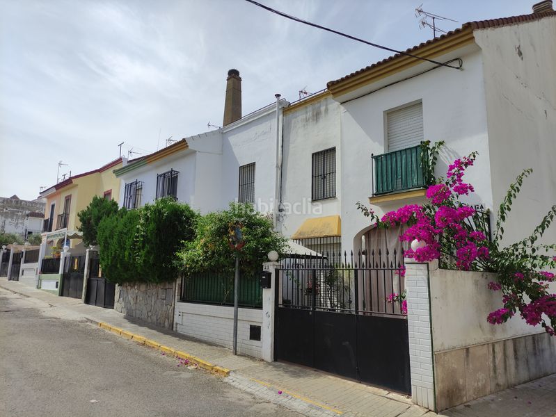 Foto a811dadd-194b-49fe-83a7-c996de4b903e. Casa amb aparcament a Brenes