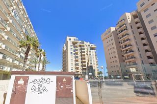 Apartament a Carrer Basilio Paredes 17