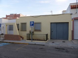 Casa  Calle giralda 19. Casa en el ejido