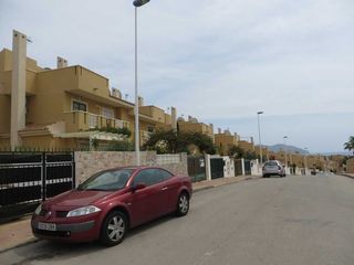 Casa adossada a Calle mina no te escaparás 14. Adosada en mazarrón