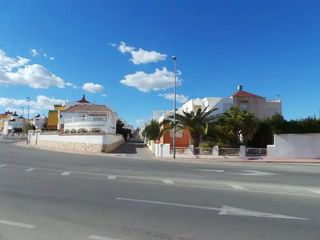 Haus in Los Balcones y los Altos. Chalet en orihuela